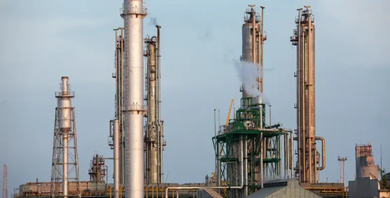 An_ammonia_factory_complex