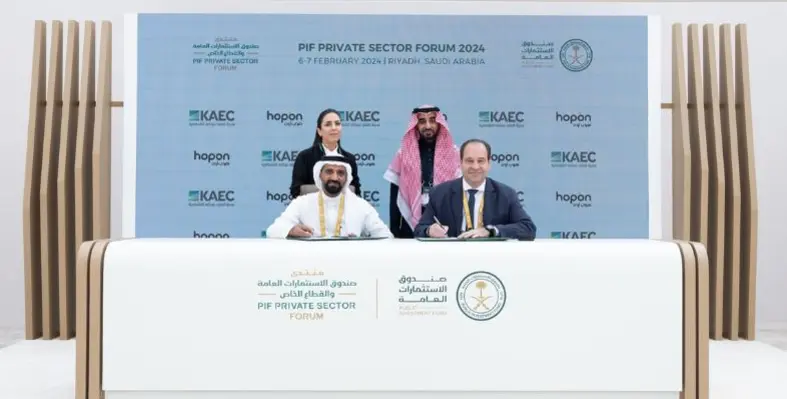 Innovative smart transport as well as smart on-street and off-street parking solutions will be integrated.